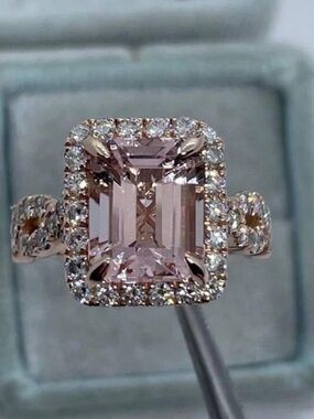 Rose gold ring